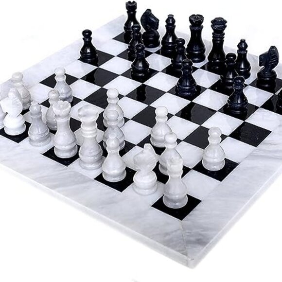 Marble / Onyx - Chess Set - Picture 6 of 7